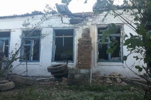 Руїни і вирви: у штабі АТО показали наслідки обстрілу мирних кварталів - фото
