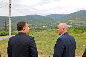 Полторак на лінії розмежування з окупованими РФ територіями: "Окупанти ховаються та поводяться, немов щури"