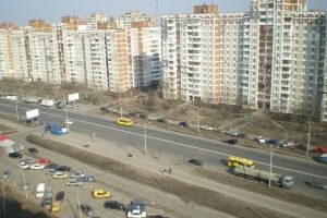 На Троєщині біля житлового будинку знайшли гранату