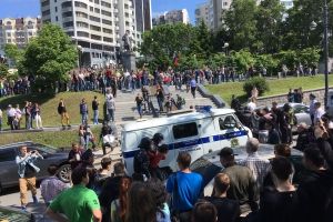 "Вову на СИЗО": як проходять антикорупційні мітинги в Росії – фото