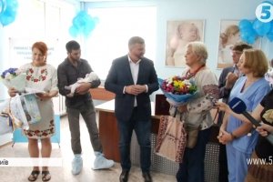 Свідоцтво про народження – без тяганини: скільки сімей скористались сервісом Мін'юсту