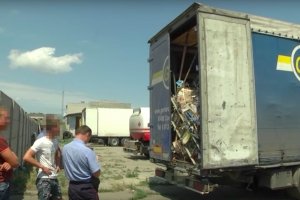Вантажівку з львівським сміттям без відповідних документів виявили у Черкасах