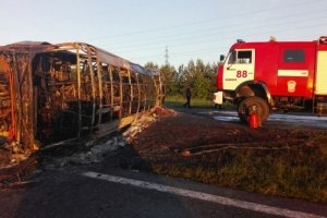 Жахлива аварія у Татарстані: пасажирський автобус зіткнувся з вантажівкою і загорівся – фото