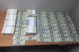 Обійшов систему: Аби "перехитрити" е-декларації, депутат Сумської облради зареєстрував 14 квартир на доньку