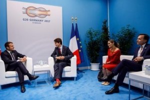 Трюдо та Макрон обговорили ситуацію в Україні