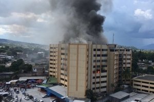 У Сальвадорі зайнялося міністерство фінансів &ndash; загинула людина