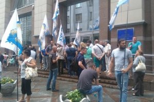 Ситуація в Раді: Чи блокують вихід нардепів з ВР