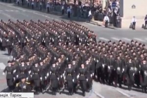 Франція масштабно відзначає День взяття Бастилії &ndash; фоторепортаж