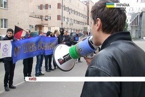 У Києві відбулася акція на захист дівчат з Pussy Riot