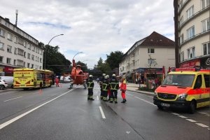 У Гамбурзі невідомий у супермаркеті накинувся на людей із ножем, є жертви