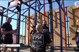 "Спорт серйозних чоловіків": На Дніпропетровщині стартували змагання ВДВшників з кросфіту