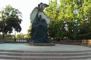 У центрі Луганська підірвали пам’ятник загиблим бойовикам