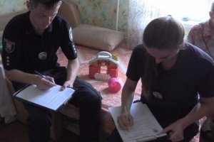У Києві дитина випала з вікна 16 поверху