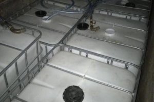 На Буковині затримали порушників, які через кордон хотіли перекачати 16 тис. літрів спирту
