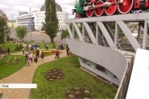 Озеленення на мільйон: у Києві на Солом'янці відкрили оновлену площу &ndash; ФОТО