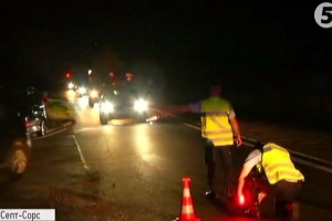 У Франції водій-самогубець протаранив піцерію: сам вижив, а от 12-річна дівчинка загинула