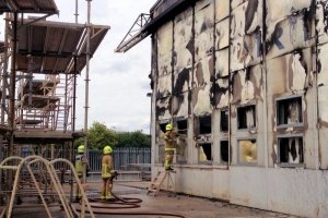У лондонському аеропорту Саутенд загорівся ангар для літаків