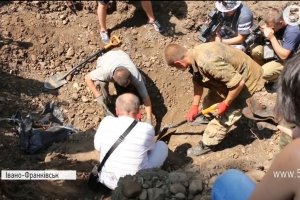 "Масово скидані тіла": як випадково виявили півсотні жертв нацистів або НКВС