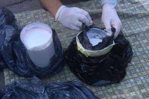 У столиці в орендованому житлі поліцейський організував виробництво амфетаміну