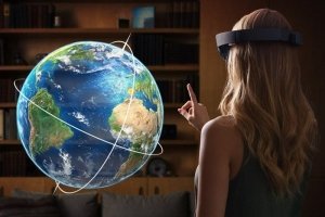 Microsoft планує поставки шоломів змішаної реальності