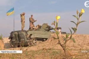 Школа снайперів та "навідництво": як тренують армійців у центрі "Десна" – ФОТО