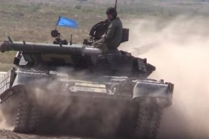 Танкова карусель і виклик вогню: Як на Чернігівщині міряються силами танкові взводи ЗСУ – фоторепортаж