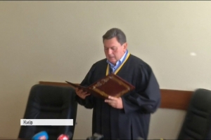 Розгін студентського Майдану: захисникам беркутівців не вдалося домогтися відводу судді