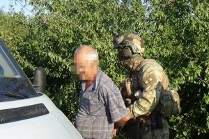 "Зливав" дані для обстрілів ЗСУ: на Донеччині затримали інформатора окупантів - фото