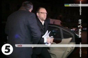 Власенко не отримував повідомлень про завершення досудового слідства по своїй справі