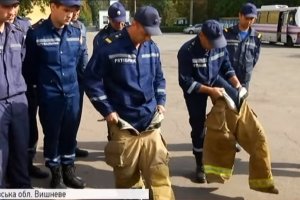 Нове пожежне обладнання: що саме доправила Канада в Україну кораблем