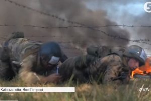 Марш-кидок та смуга перешкод: як бійці НГУ змагались за іміджевий берет
