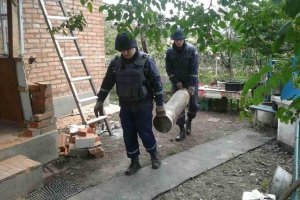 "Cапери розчистили близько 2 км території": Як Калинівка оговтується після пожежі на артскладах – фоторепортаж