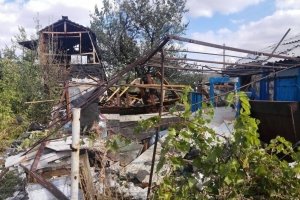 Терористи накривають вогнем Мар'їнку: обстріл триває – Жебрівський