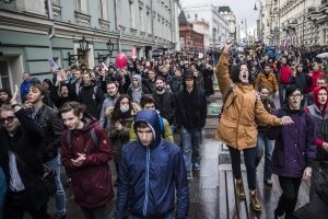 Протестні акції в РФ: поліція затримала майже 300 людей