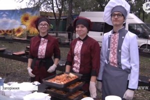 Гастрономічний рекорд: У Запоріжжі приготували понад 4 тис. голубців