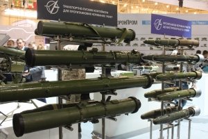 Порошенко ввів у дію рішення РНБО щодо випробування військової зброї