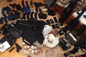 Нелегальний обіг зброї: Поліція викрила понад дві тисячі злочинів за місяць - фото, відео