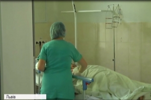 У Львові після весілля госпіталізували подружжя й гостей