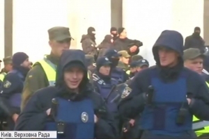 Під Радою виникли суперечки через гучні прохання уникати конфліктів