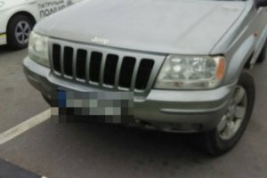 Поліція Рівного зупинила Jeep, яким керував 9-річний хлопчик, і знайшла у нього наркотики