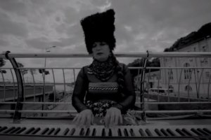 Кліп з вулиць Києва: гурт Dakha Brakha випустив нову відеороботу