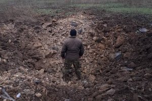 Окупанти продовжують обстрілювати з мінометів селище Водяне, пошкоджено будинки мирних жителів