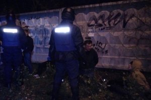 Масова сутичка в Києві: як поліція затримувала найбільш агресивних фанів – фото