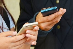 "Сіра" техніка: чи безпечні ваші прилади та чи не загрожує відключення вашому смартфону