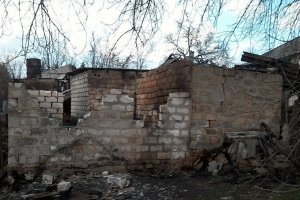 Бойовики обстріляли Зайцеве: під вогонь потрапили будинки цивільних