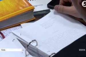 Суд щодо екс-"беркутівців": що розповів у суді активіст, який втратив 5 літрів крові