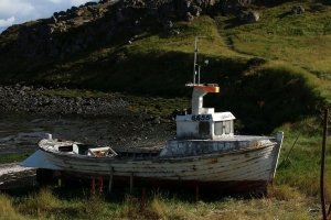 У Чорному морі шукають трьох рибалок, які зникли після зіткнення їхнього судна з російським танкером