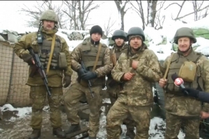 "Хочу сказати "дякую": вітання з передової у День волонтера