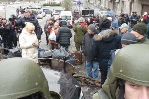 Барикади й сутички: хронологія затримання і "звільнення" Саакашвілі
