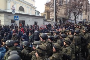 На яких запобіжних заходах щодо Саакашвілі та його поплічника Дангадзе наполягає ГПУ